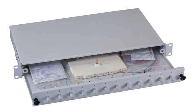 LWL-Patchpanel Spleisbox,19", 12xST, 50/125um,ausziehbar,OM4, Vorkonfektioniert,